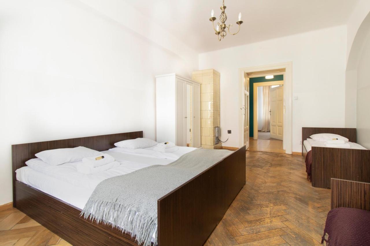 Spacious Apartments Zyblikiewicza Street Cracovia Exterior foto