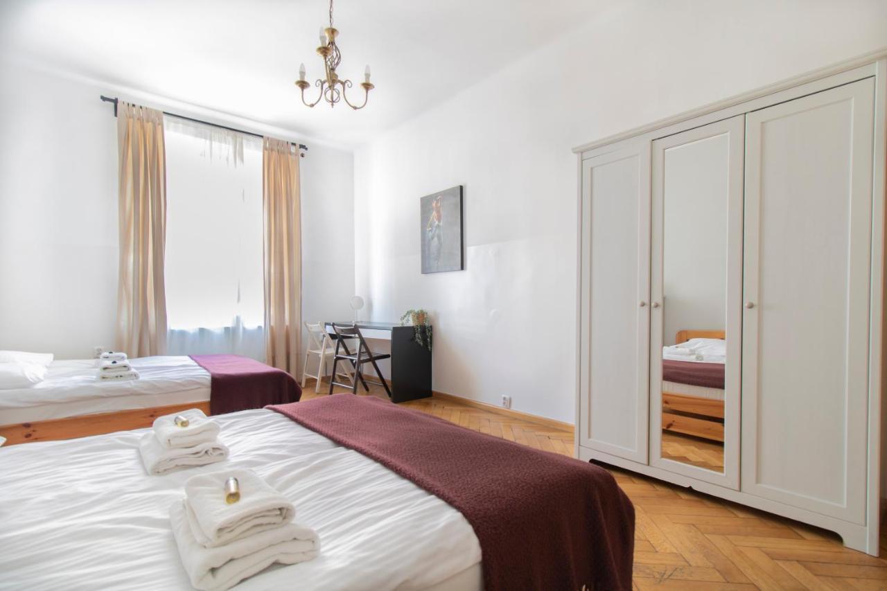 Spacious Apartments Zyblikiewicza Street Cracovia Exterior foto