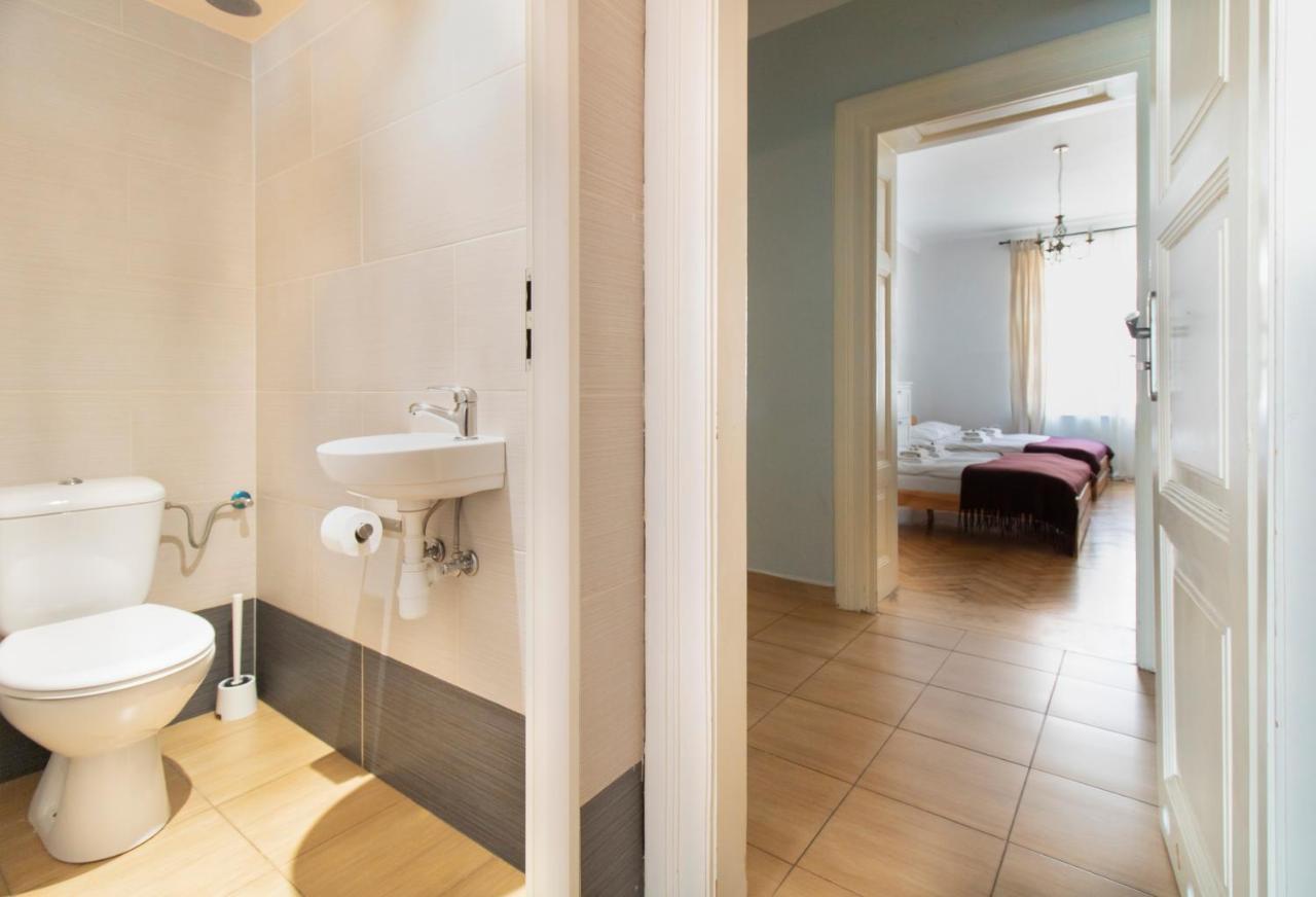 Spacious Apartments Zyblikiewicza Street Cracovia Exterior foto