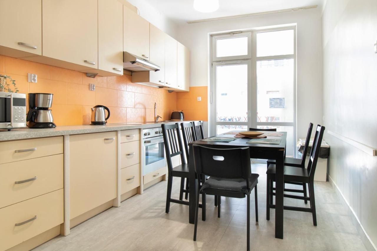 Spacious Apartments Zyblikiewicza Street Cracovia Exterior foto