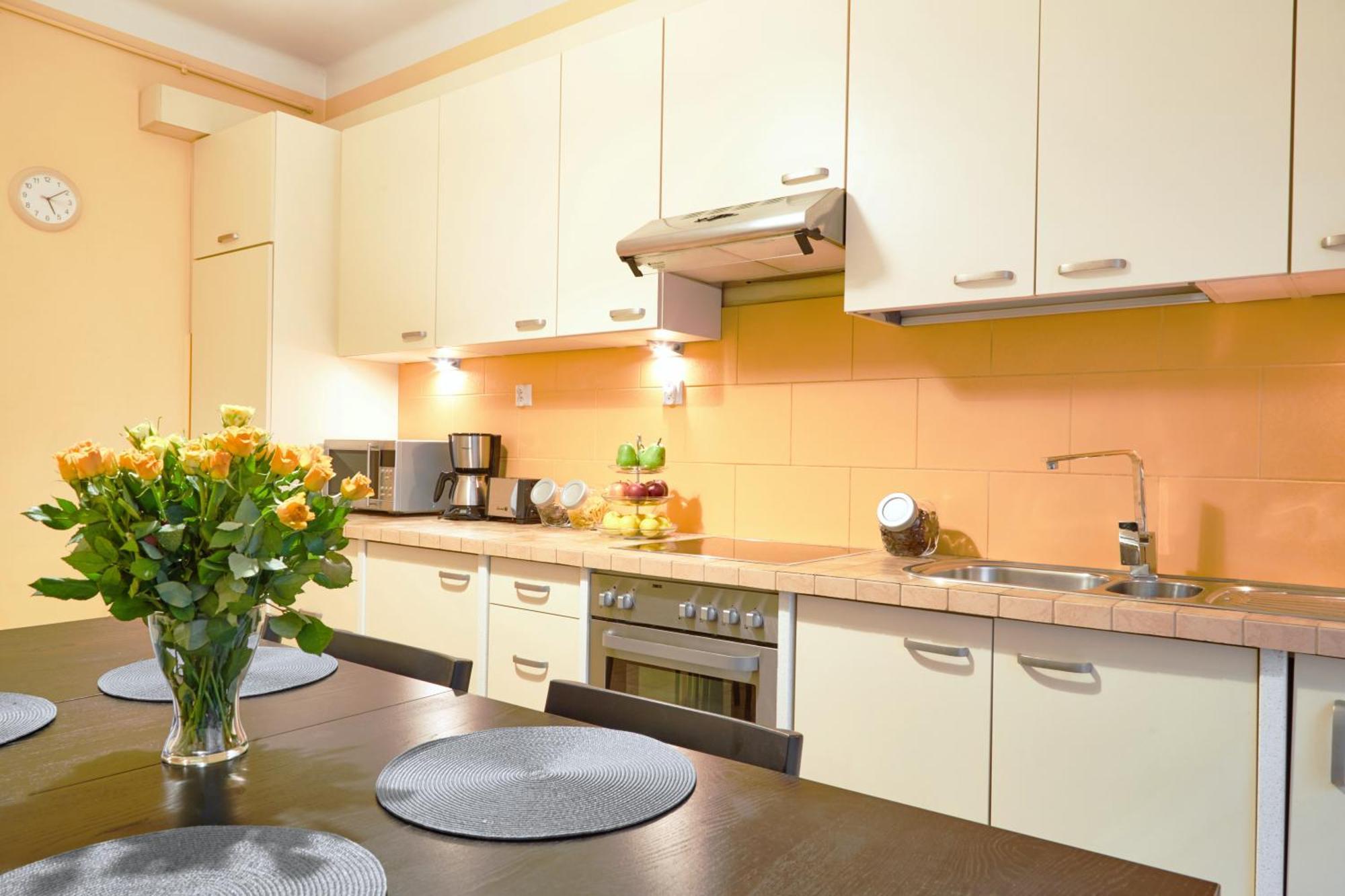 Spacious Apartments Zyblikiewicza Street Cracovia Exterior foto